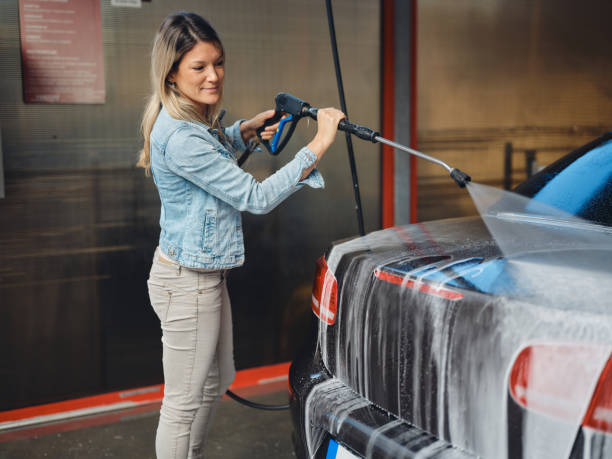 Best Garage Pressure Washing  in Schulenburg, TX